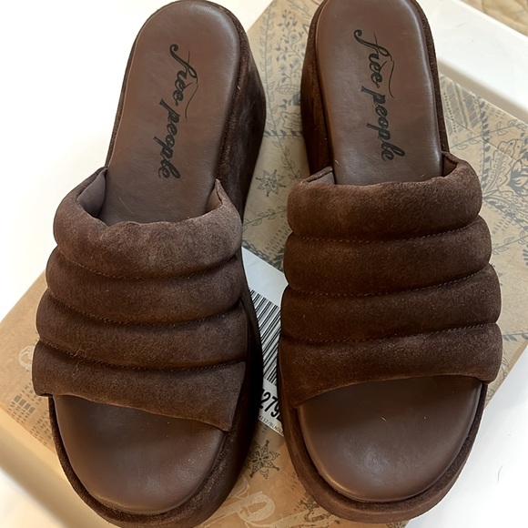 Free People Almost Paradise Platform Sandal in Sunbaked Brown Suede Slide New - Picture 3 of 9